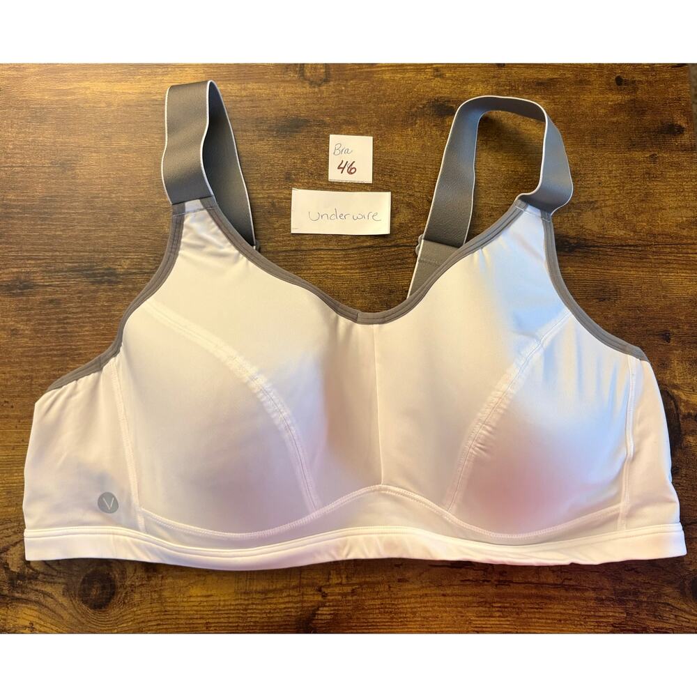 Bra 46 Livi 44D sports bra with underwire NWOT